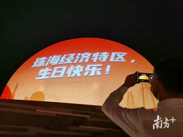 У麣40ء